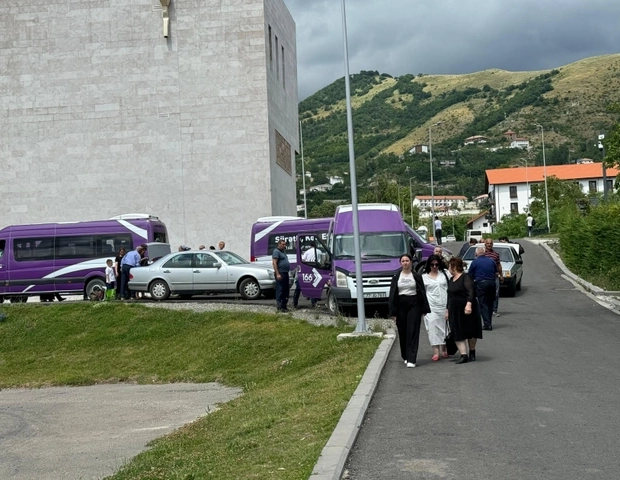Очередная группа бывших вынужденных переселенцев прибыла в Лачын - ФОТО