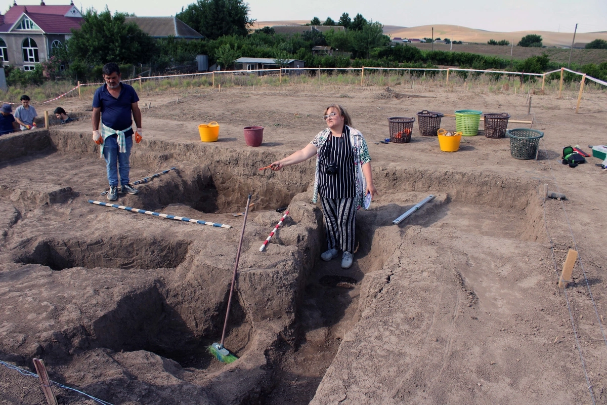 В Джалилабаде впервые обнаружены следы древнего поселения периода неолита - ФОТО