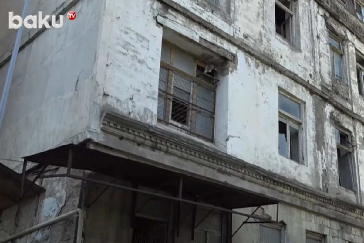 Таинственное здание в Баку: внутри обитают призраки? - ВИДЕО