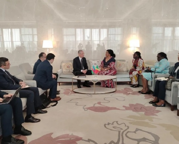 Президент СОР29 провел встречу с министром лесного хозяйства Конго