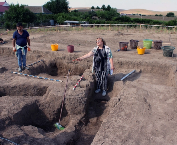 В Джалилабаде впервые обнаружены следы древнего поселения периода неолита - ФОТО