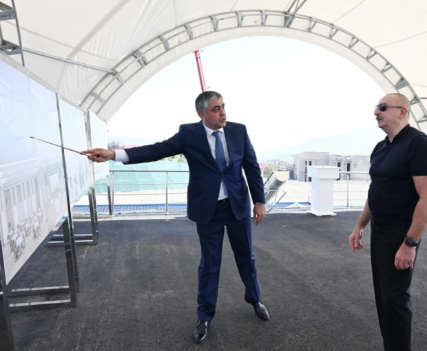 Президент Ильхам Алиев заложил фундамент Ханкендинского Конгресс-центра - ОБНОВЛЕНО + ФОТО