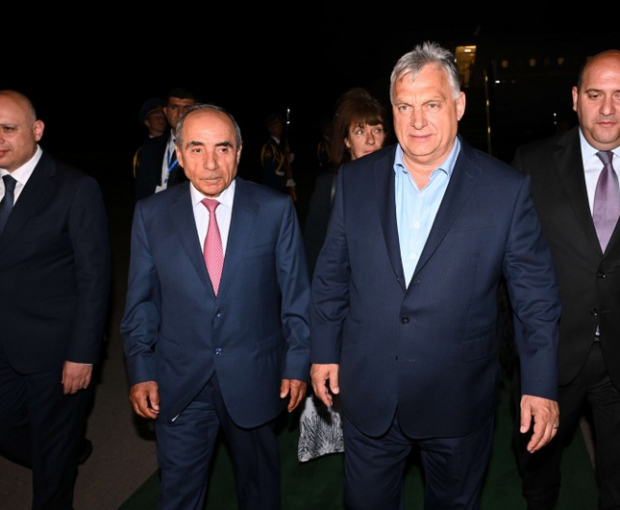 Премьер-министр Венгрии Виктор Орбан прибыл с визитом в Азербайджан