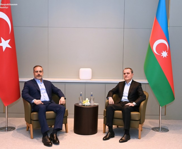 Глава МИД Азербайджана обсудил с турецким коллегой региональные вопросы - ФОТО