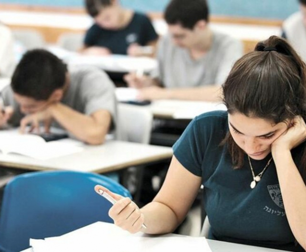 В Азербайджане пройдут вступительные экзамены для II и III групп специальностей