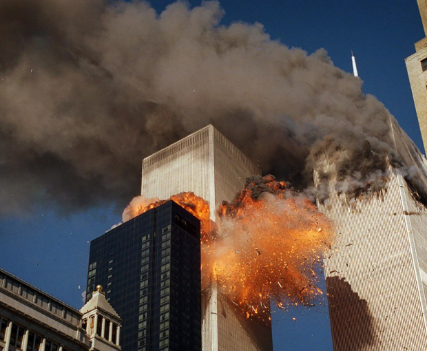 ПОЯВИЛИСЬ НОВЫЕ КАДРЫ терактов 11 сентября 2001 года в США - ВИДЕО