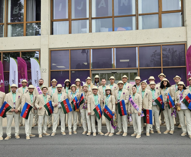 Азербайджанская делегация прошла на параде атлетов в рамках открытия Олимпиады в Париже